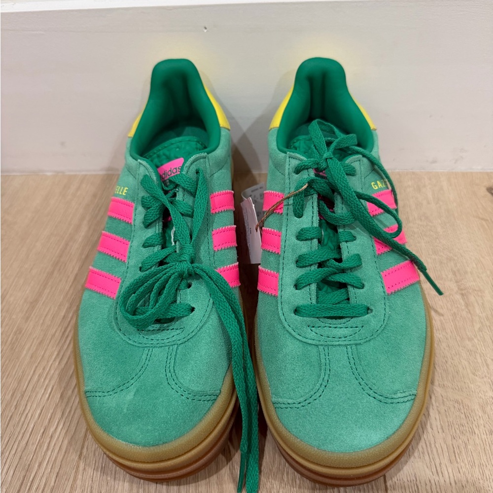 New!adidas gazellGreen Suede Sneakers with Pink Three-Stripes and Yellow Heel